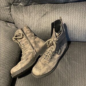 Time and Tru Women's Camouflage Combat Boots